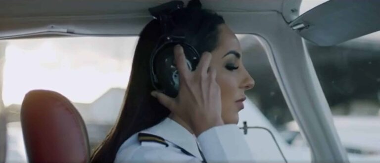 Read more about the article How Do You Make an Airplane Headset Better?